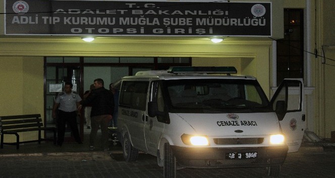 PKK’lı teröristlerin cenazeleri adli tıpa getirildi