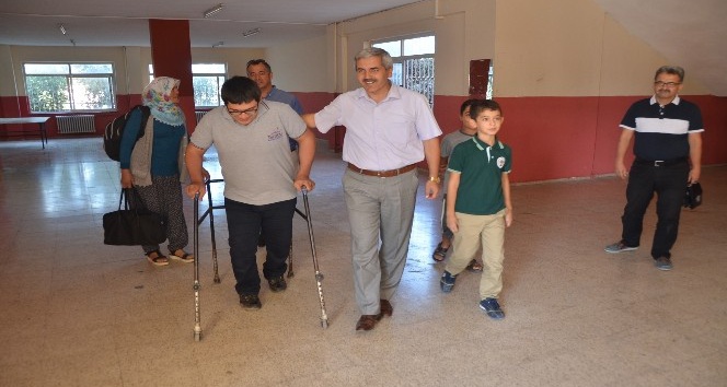 İHA duyurdu, engelli Mustafa’nın servis sorunu çözüldü