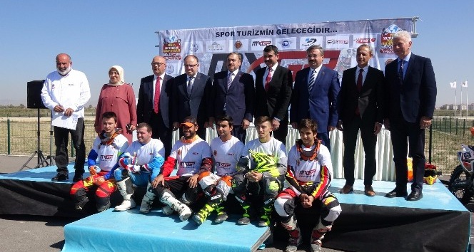 Bakan Eroğlu, 2018 Dünya Motokros Şampiyonası tanıtım toplantısına katıldı