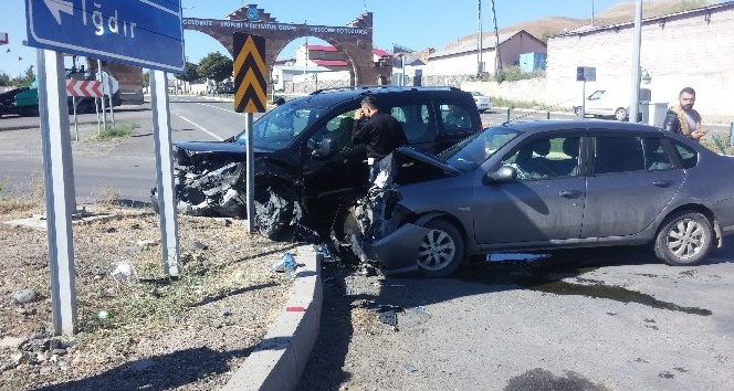 Tuzluca’da trafik kazası: 2 yaralı