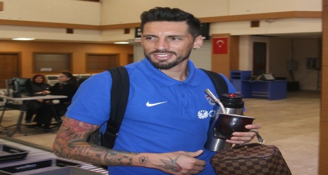 Trabzonspor, Katar’a gitti