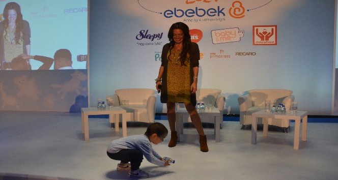 ’Bebekoloji Konferansı’nda Sibel Tüzün konseri