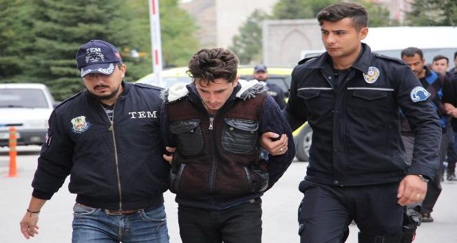 Yozgat’ta yakalanan 4 DEAŞ’lı sınır dışı edildi