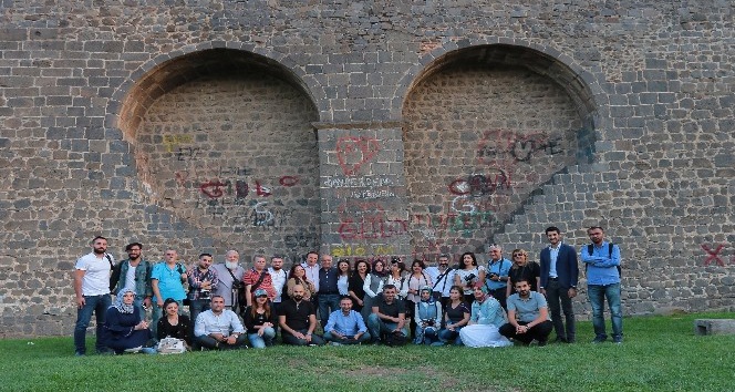 Fotoğrafçılar Diyarbakır’da buluştu