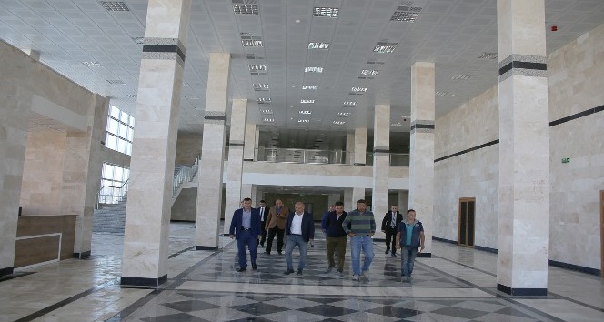 Karaman’da Fuar ve Kongre Merkezi tamamlandı