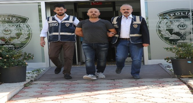 Antalya’da ’papağan’ şebekesi çökertildi