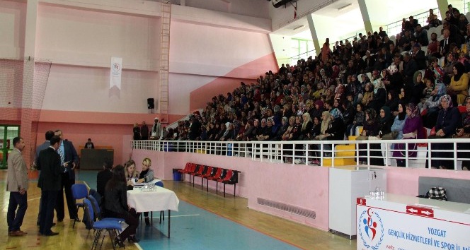 9 aylık iş umuduyla kuraya koştular