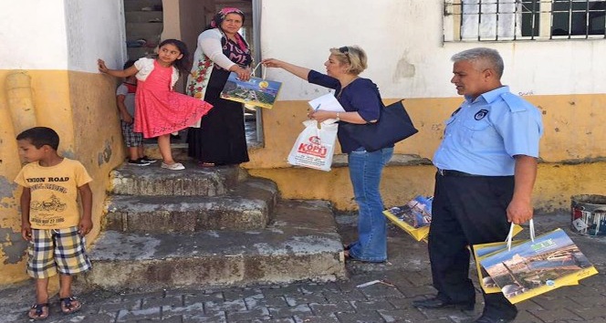 Birecik’te kadınlar evleri dolaşıp sorunları dinliyor