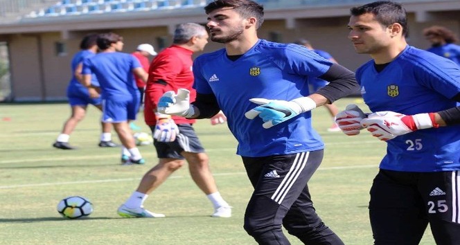 Evkur Yeni Malatyaspor, Fenerbahçe maçına puan parolasıyla hazırlanıyor