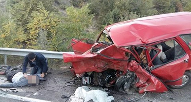 Sinop&#039;ta trafik kazası: 2 ölü, 1 yaralı