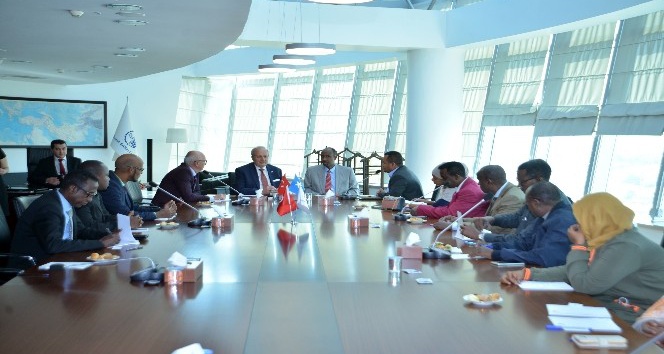 Somali Bayındırlık Bakanı Abdi’den Türk yatırımcılara davet