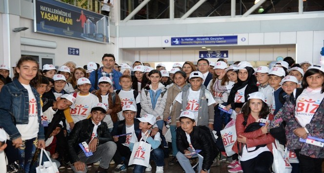 “Biz Anadoluyuz Projesi”  kapsamında öğrenciler Bursa’ya uğurlandı
