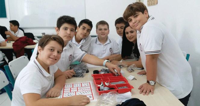 Yakın Doğu Koleji’nde “Lego Mindstorms Seti” uygulaması