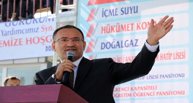 Bozdağ: "Suriye’nin kuzeyinde terör koridoruna izin vermeyiz"