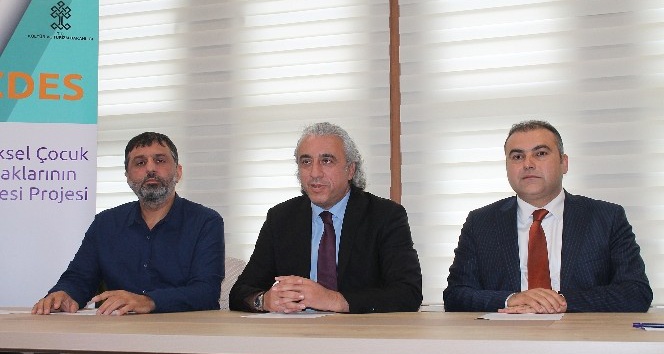 Çocuklar için geleneksel oyuncaklar üretecekler