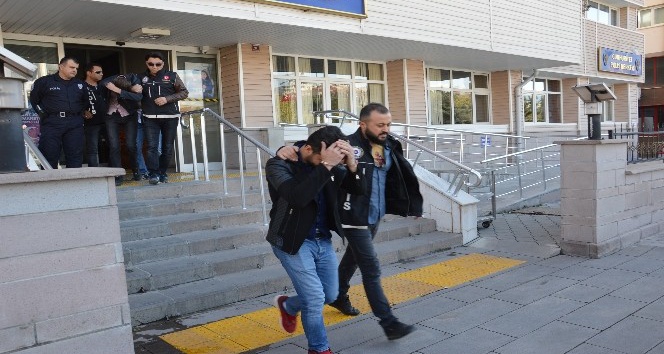 Kırıkkale’de uyuşturucu ticaretine 3 tutuklama