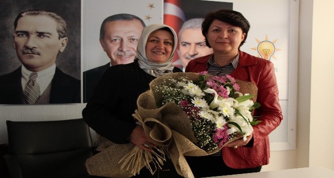AK Parti Amasya Kadın Kolları’nda görev değişimi