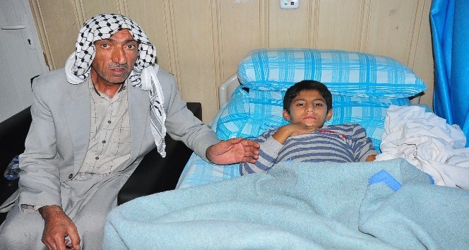 Baba oğul, Suriye’den gelen mermilerle yaralandı