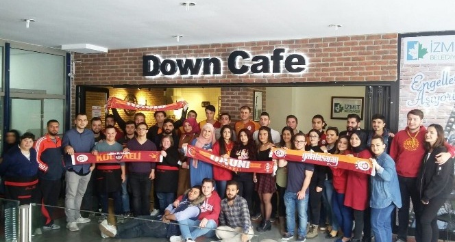 Ultraslan Down Kafe’de