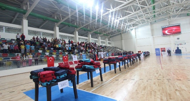Amatör Kulüplerine Malzeme Yardımı