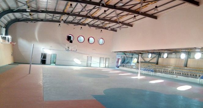Hasan Tahsin İlkokulu Spor Salonu’nda sona gelindi