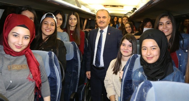 Denizli’de 11. Sınıf öğrencilerine İstanbul gezisi