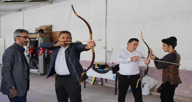 Karaman’da geleneksel Türk okçuluğu tanıtıldı
