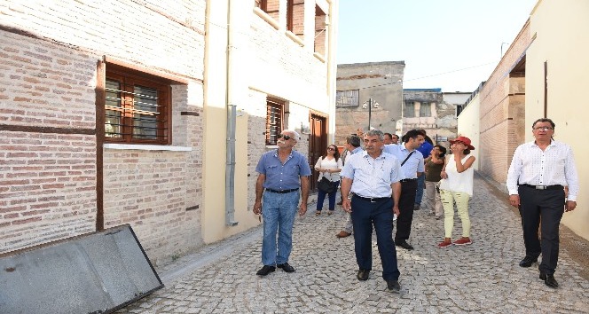 Adana’da tarihi sokak restore ediliyor