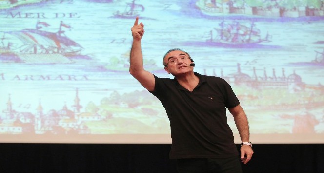 Sunay Akın, Adana’da gençlerle buluşuyor