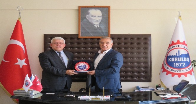 PTT Başmüdürü Ersoy Çorlu Sanayi Sitesi yöneticileriyle vedalaştı