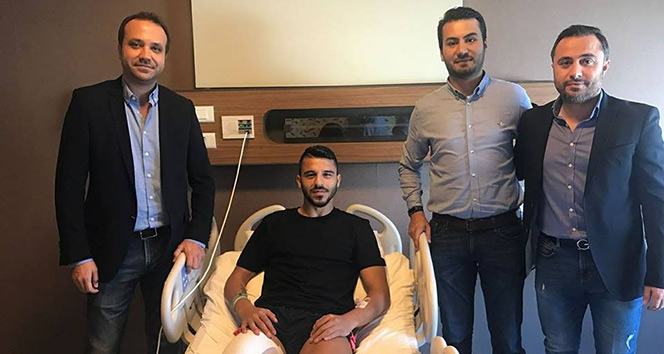 Fenerbahçe maçında sakatlanan Aytaç Kara menisküs ameliyatı oldu