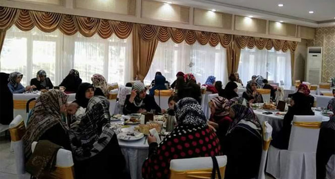Anadolu Hanımeli Aile Derneği&#039;nden Arakanlı müslümanlara yardım eli
