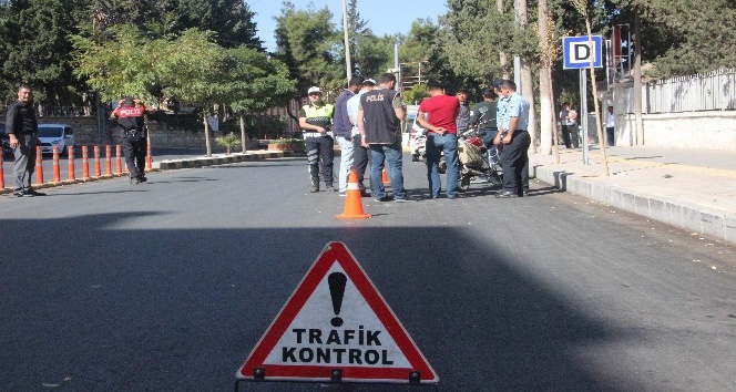 “Son Sürat 2” isimli uygulamada 258 motosiklet kontrol edildi