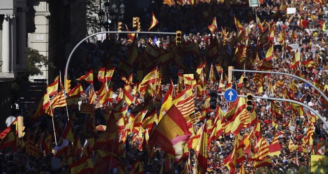 İspanya, Katalonya’da merkezi yönetim uygulamaya hazırlanıyor