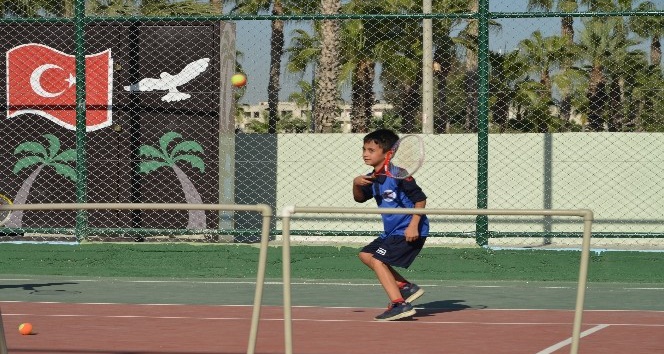 Akdeniz Belediyesi’nin spor kurslarına yoğun ilgi