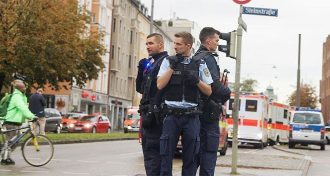 Münih’te bıçaklı saldırı: 4 yaralı