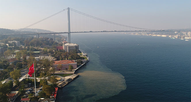 Çamura bulanan İstanbul Boğazı havadan görüntülendi