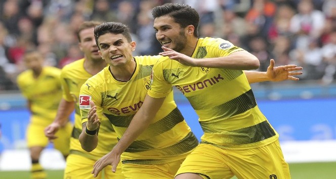 Dortmund, Frankfurt ile 2-2 berabere kaldı