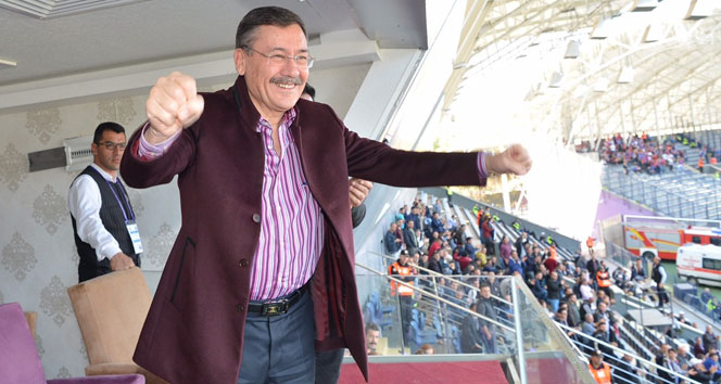 Gökçek, Osmanlıspor - Kardemir Karabükspor maçını izledi