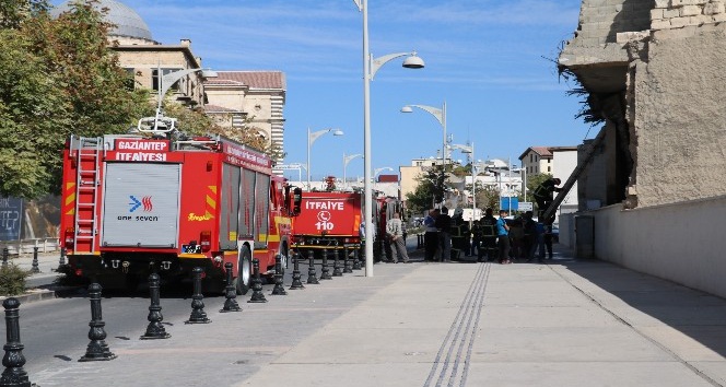 Gaziantep’te kullanılmayan barakada yangın