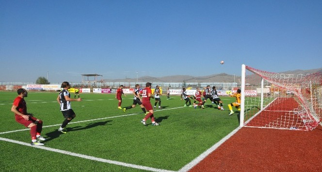 Sandıklıspor, Ortaca Belediyespor’u 2-1 mağlup etti