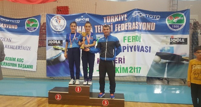 Batman Belediyesi masa tenisi takımı Türkiye şampiyonu oldu