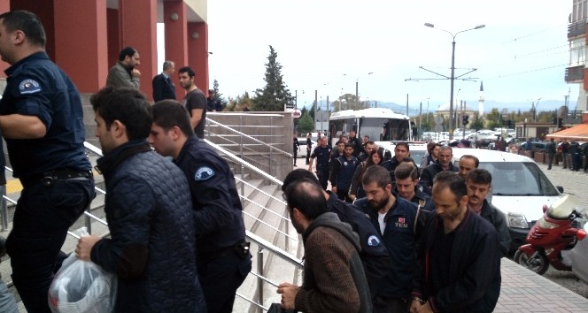 Kocaeli’de FETÖ/PDY operasyonu: 18 polise gözaltı