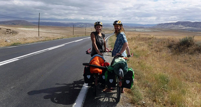Alman biyolog çiftten bisikletle dünya turu