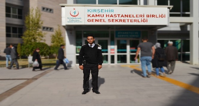 Güvenlik görevlisinden insanlık dersi