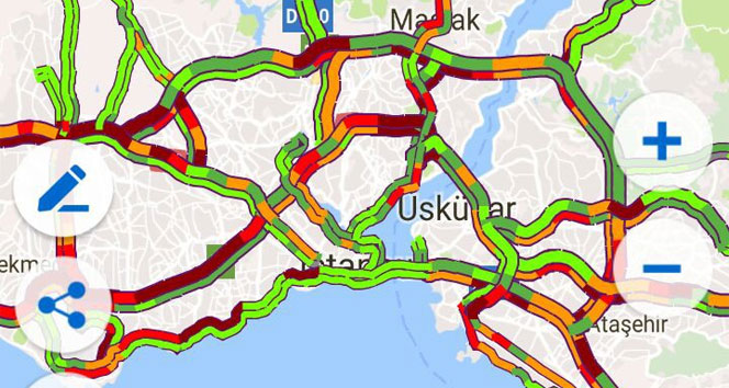 Yağmur nedeniyle İstanbul&#039;da yoğun trafik