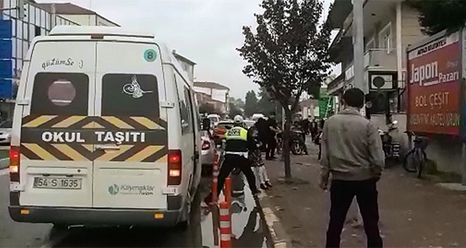 Trafik polisinden alkışlanacak hareket