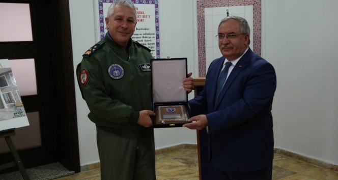 Korgeneral Ziya Cemal Kadıoğlu Kütahya'da