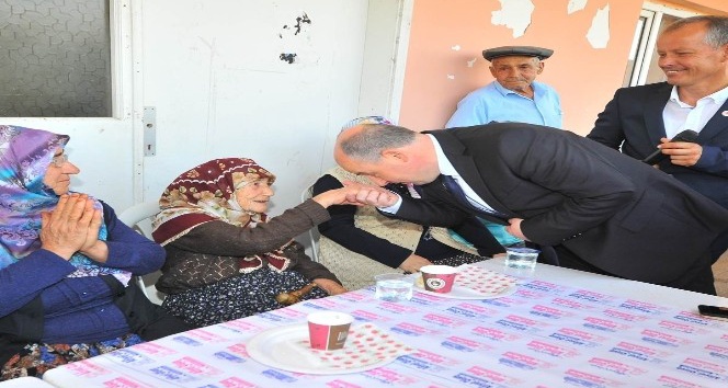 Vali Çoşkun, köy sakinlerinin sorunlarını dinledi