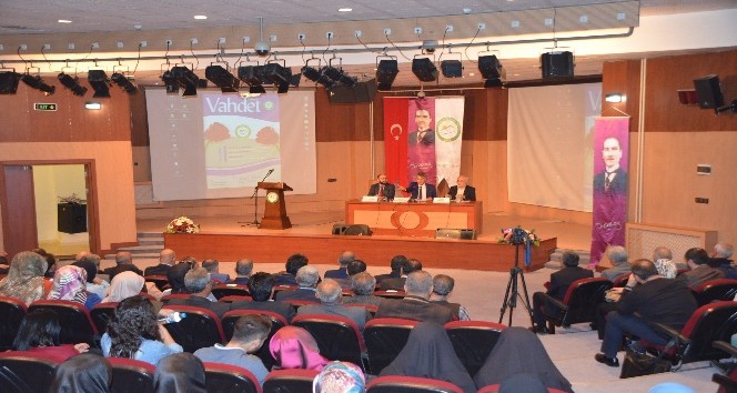 Iğdır Üniversitesi’nde “Vahdet” konulu panel
